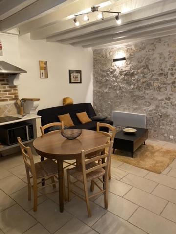 Vacances En Pouilly Fume Buitenkant foto